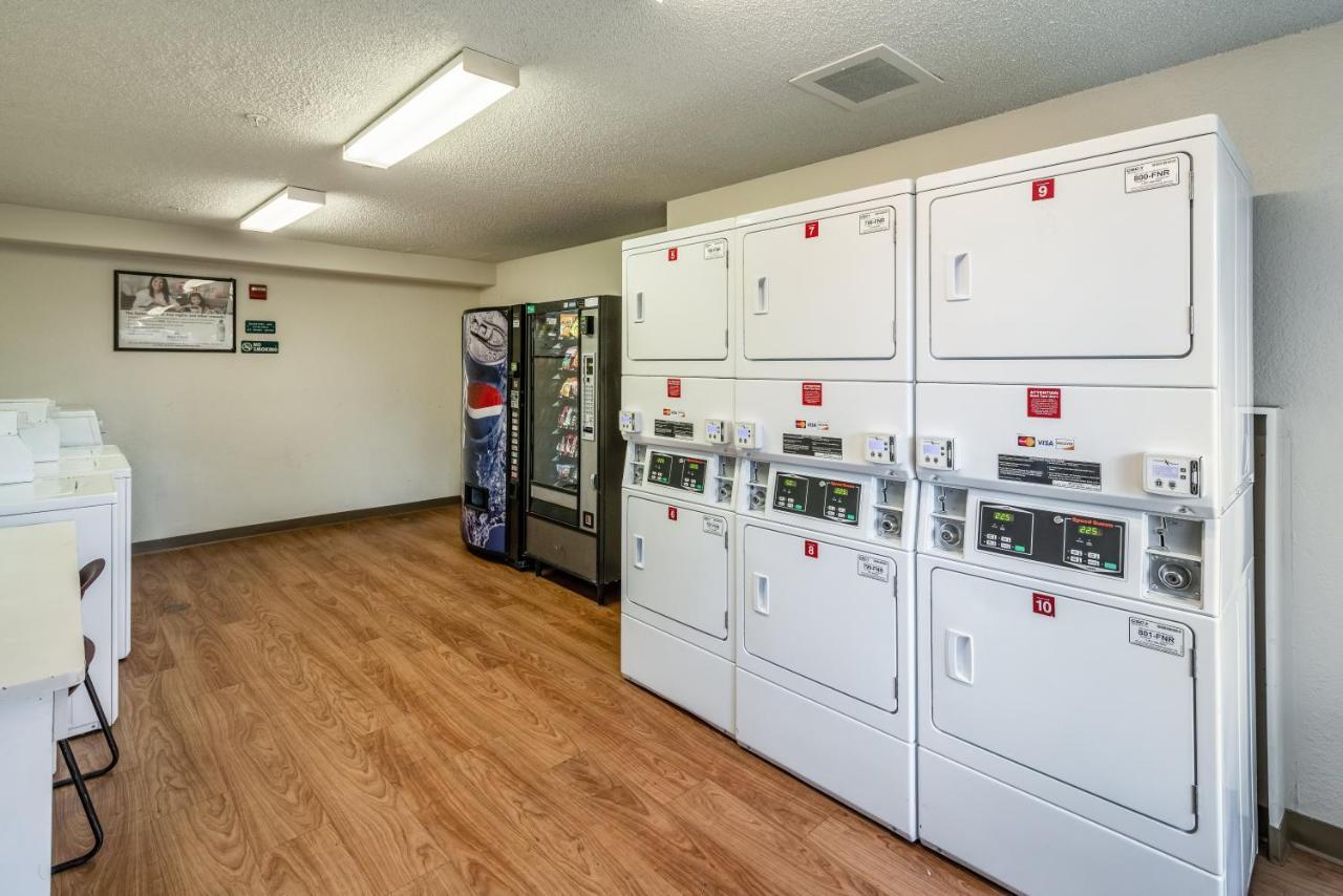Hometowne Studios By Red Roof Spokane - Valley Spokane Valley Exteriér fotografie
