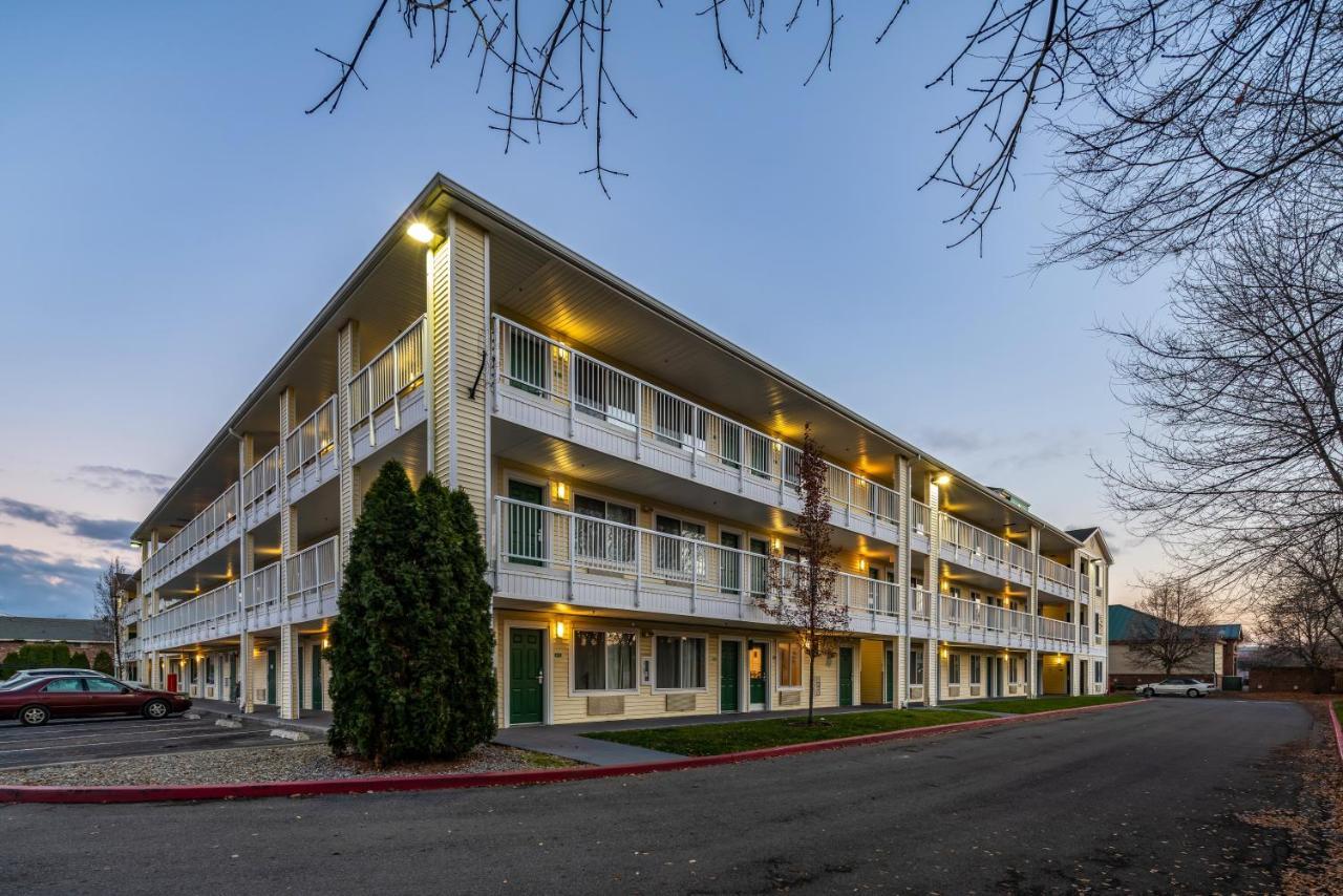 Hometowne Studios By Red Roof Spokane - Valley Spokane Valley Exteriér fotografie